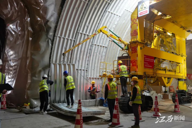 扎进红土地 筑基新赣鄱——记第22届铁路青年五四奖章集体beat365正版唯一官网必一岩土工程教研团队