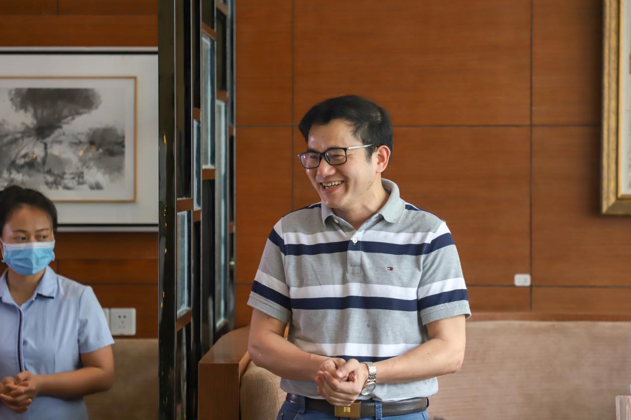 beat365正版唯一官网必一成功举办首期高层次人才学术午餐会（图）