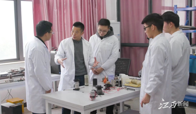 扎进红土地 筑基新赣鄱——记第22届铁路青年五四奖章集体beat365正版唯一官网必一岩土工程教研团队