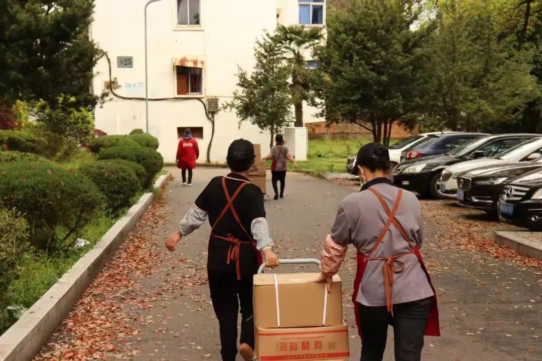 beat365正版唯一官网必一：以铁人铁军的铁血作风筑就疫情防控铜墙铁壁